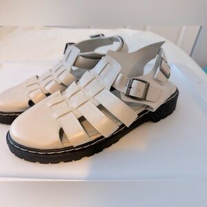 Women’s Sandals sz 9